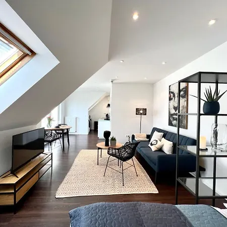 Sunset Apartment, Free Parking & Balcony In *