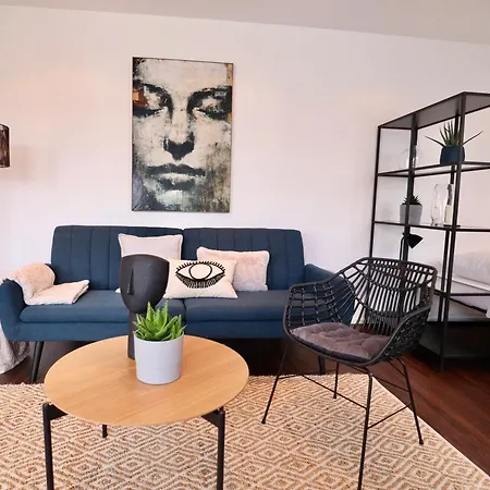 アパート Sunset Apartment, Free Parking & Balcony In エッセン